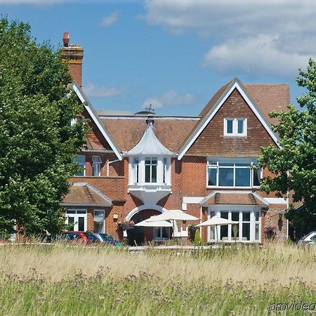 Hickstead Hotel Bolney Екстериор снимка