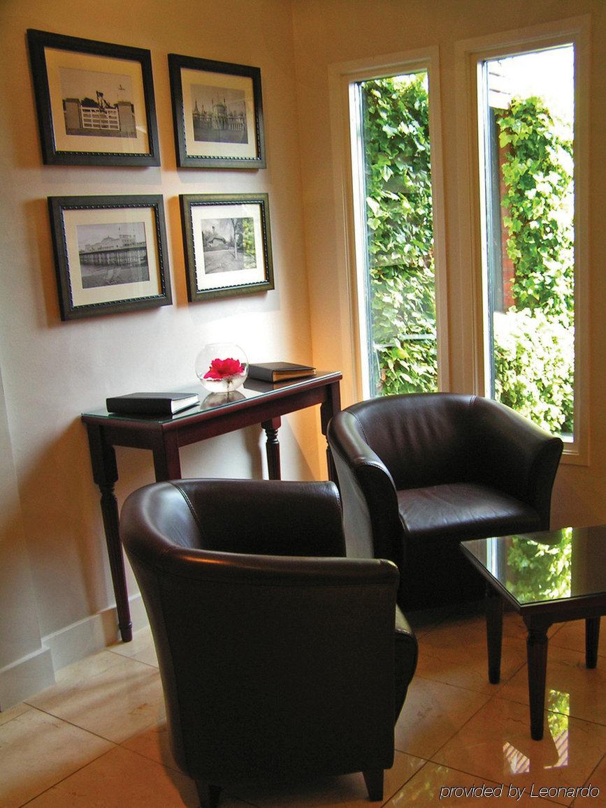 Hickstead Hotel Bolney Стая снимка