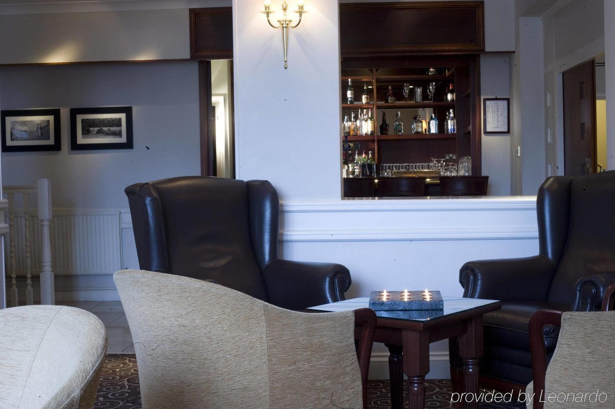 Hickstead Hotel Bolney Ресторант снимка
